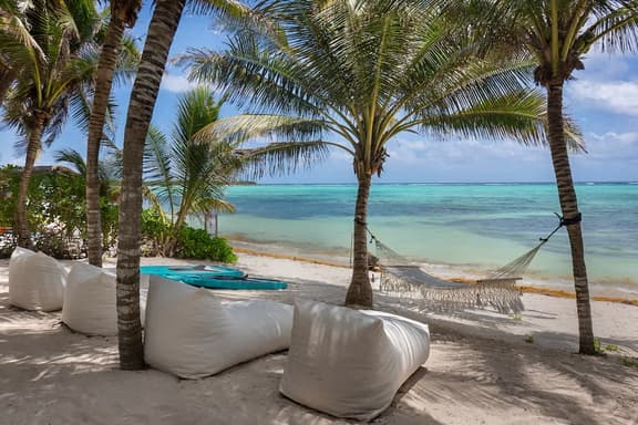 MantaRay Residence